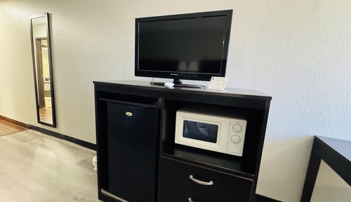 Room, 2 Queen Beds, Accessible, Non Smoking