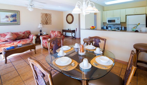 Condo, 2 Bedrooms, Marina View, Annex Building