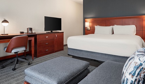 Room, 1 King Bed with Sofa bed, Non Smoking