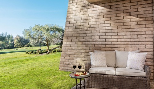 Premium Room (Golf or Spa View)