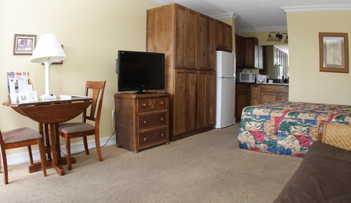 Standard Room, 1 Queen Bed