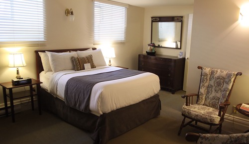 Basement Room - Basic - One Double Bed (private three-piece bathroom)
