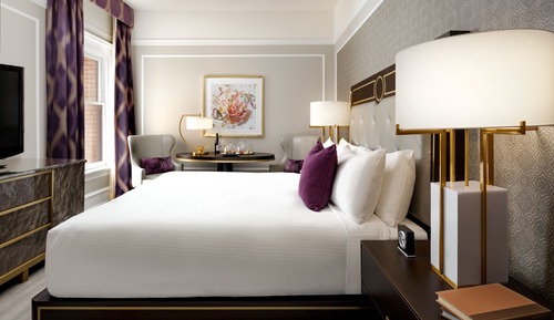 Fairmont Gold, Room, 1 Queen Bed, Non Smoking, City View