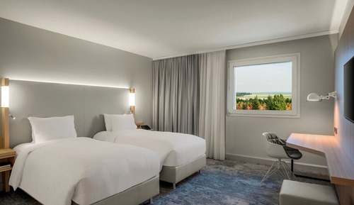 Deluxe Twin Room (Jangle)