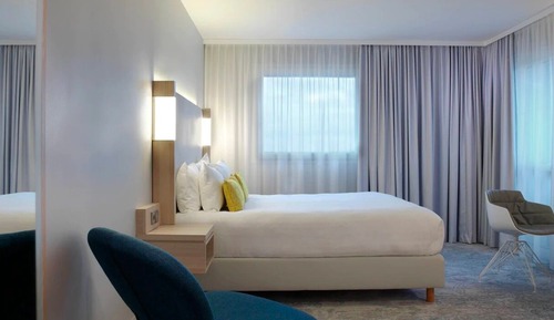 Executive Room (Jangle)