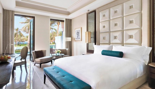 Deluxe Room, 1 King Bed, Balcony, Garden View