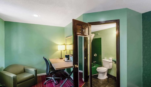 Room, 2 Queen Beds, Accessible, Non Smoking