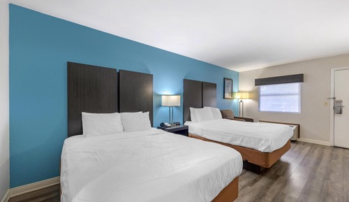 Standard Room, 2 Queen Beds, Accessible, Non Smoking