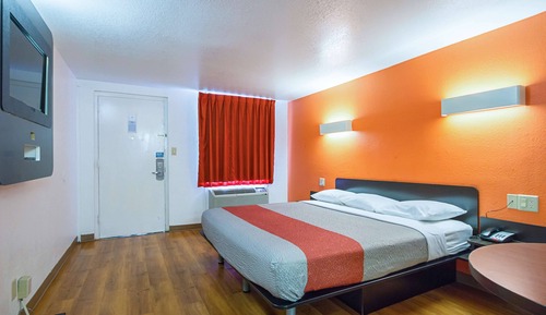 Standard Room, 1 Double Bed, Accessible, Smoking
