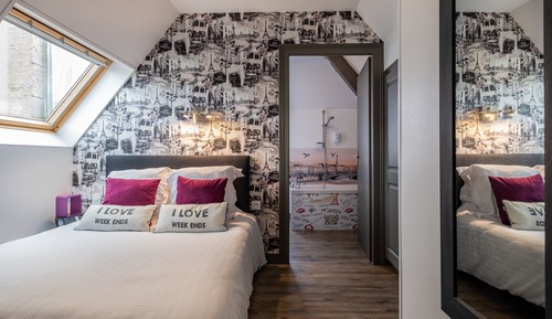 Chambre double mansardee