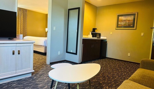 Standard Room, 1 King Bed