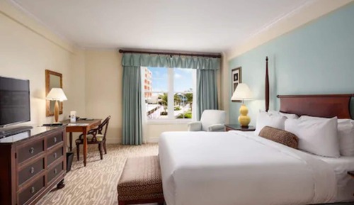 Room, 1 King Bed, City View (Fairmont)