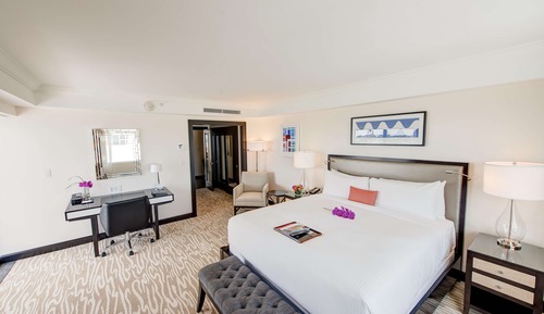 Fairmont Gold, Suite, 2 Bedrooms, 2 Bathrooms, Harbor View