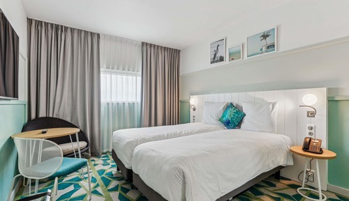 Family Room, Multiple Beds