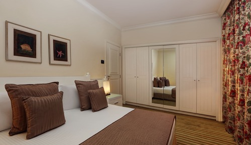Junior Suite, 1 Queen Bed
