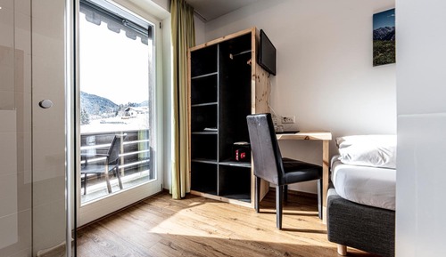 Economy Single Room