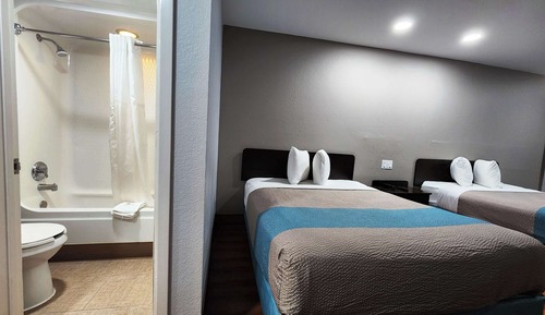 Standard Room, 2 Queen Beds, Accessible, Non Smoking