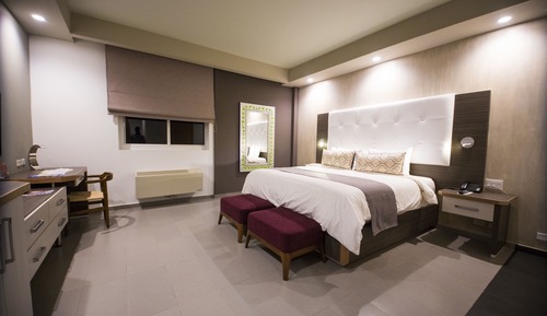 Deluxe Room, 1 King Bed