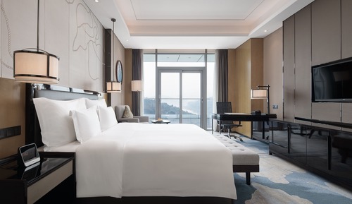 Club Room, 1 King Bed, Non Smoking (Deluxe Club Room)