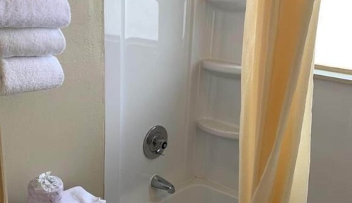 Standard Single Room, 1 King Bed, Smoking