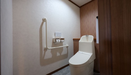 Japanese Style Family Room with Open Air Bath 