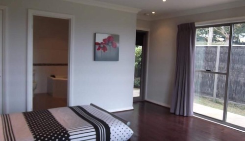 Courtyard Room