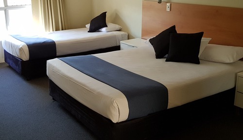 Queen & Single Room