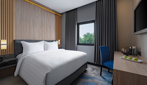 Deluxe room Only