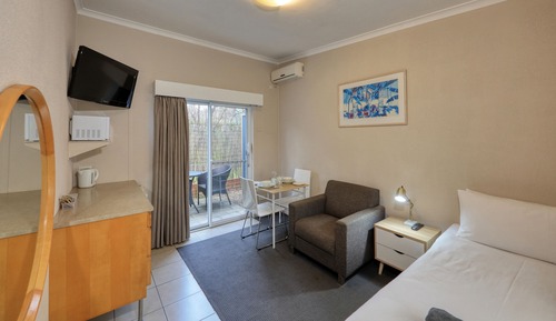 Standard Room, Non Smoking, Balcony (2 Bedroom Courtyard Unit)