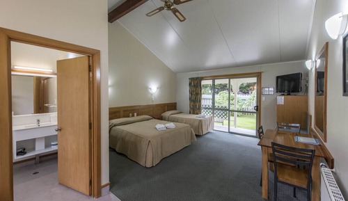 Standard Studio, Kitchenette (Studio Units)