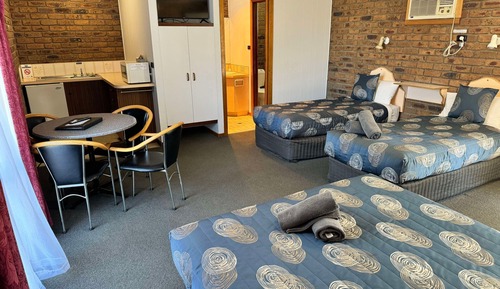 Family Room, Non Smoking, Kitchenette