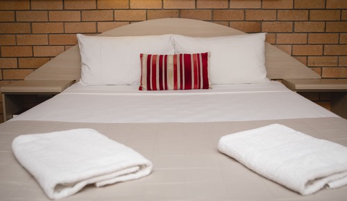 Double Room, 1 Queen Bed