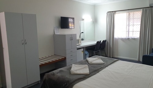 Executive King, Ground Floor