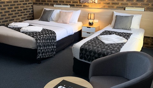 Twin Room 3
