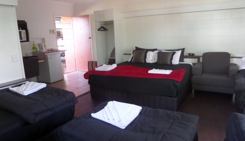 Family Suite, 1 Bedroom, Non Smoking, Kitchenette
