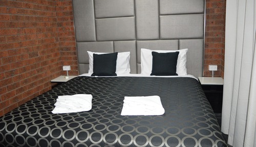 Senior Room, 2 Bedrooms, Shower Grab Bars, Lagoon View