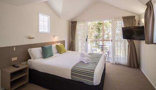 Two Storey Waterview Cottage