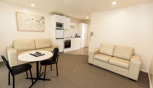 One Bedroom Apartment (Self Contained) 