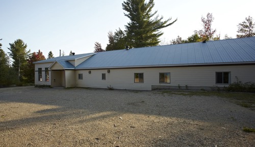 Chalet, Multiple Bedrooms, 40 people (La Paix)
