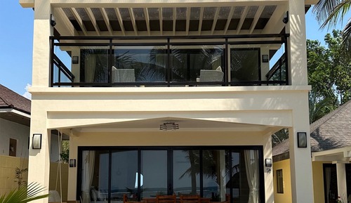 Room, Beachfront
