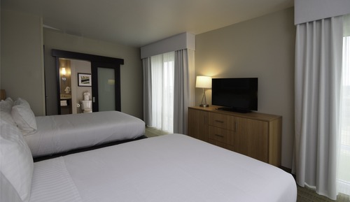 Standard Room, 2 Queen Beds, Accessible (Mobility Tub)