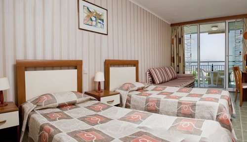 Double Room, Rose-Garden View