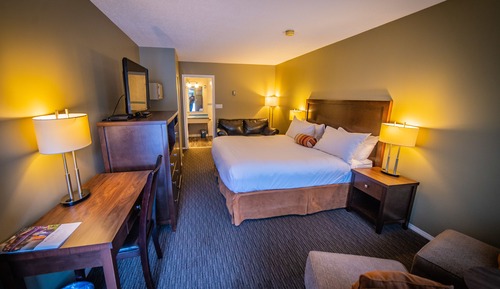 Suite, 1 King Bed, Jetted Tub