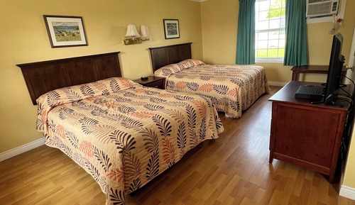 Standard Cabin, 2 Queen Beds, Kitchen, City View