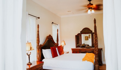 Deluxe Room, Pool View (Royal Palm)