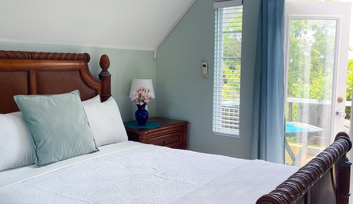 Standard Room, 1 Queen Bed, Balcony (Bougainvillea)