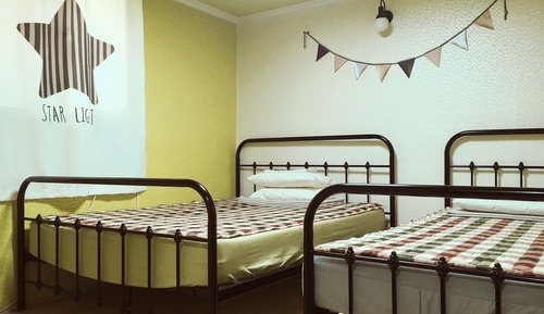Family Room (1D, 1S bed)- Same gender Only