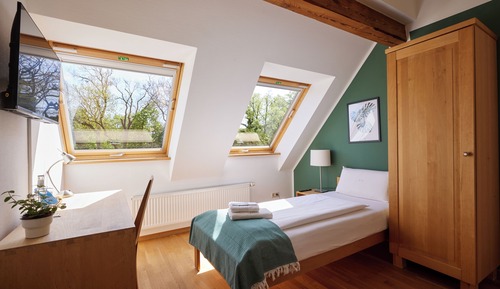 Standard Single Room