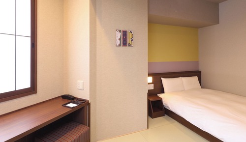 Basic Triple Room