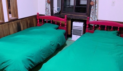 Basic Twin Room